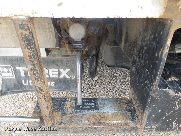 image for item DB7279 2008 Dodge Ram 5500 bucket truck