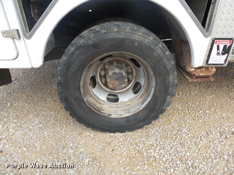 image for item DB7279 2008 Dodge Ram 5500 bucket truck