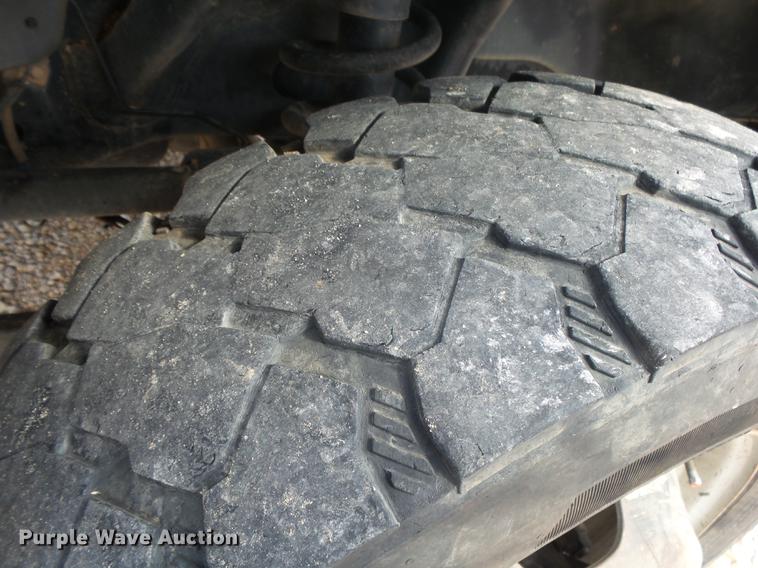 image for item DB7279 2008 Dodge Ram 5500 bucket truck