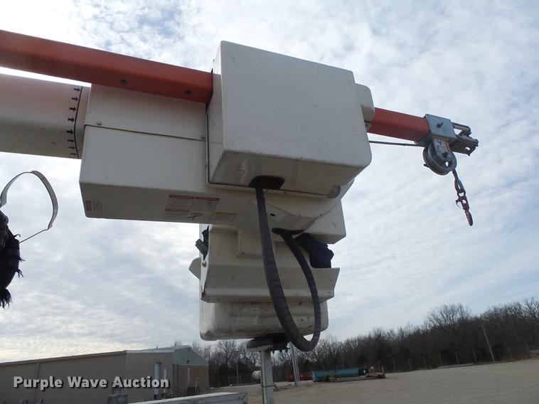 image for item DB7279 2008 Dodge Ram 5500 bucket truck