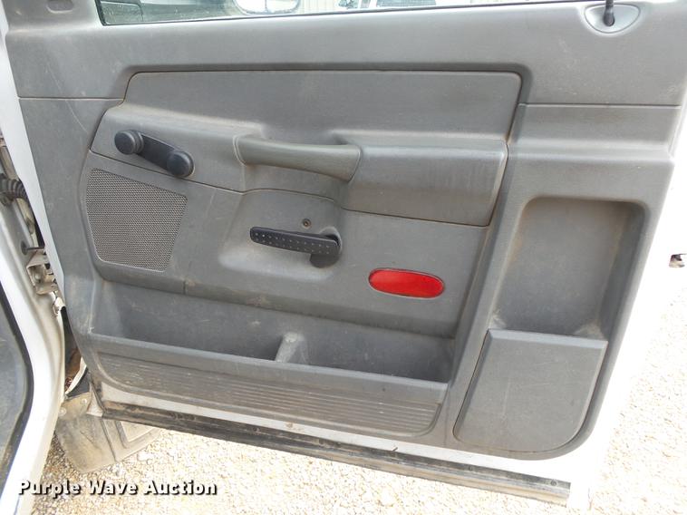 image for item DB7279 2008 Dodge Ram 5500 bucket truck