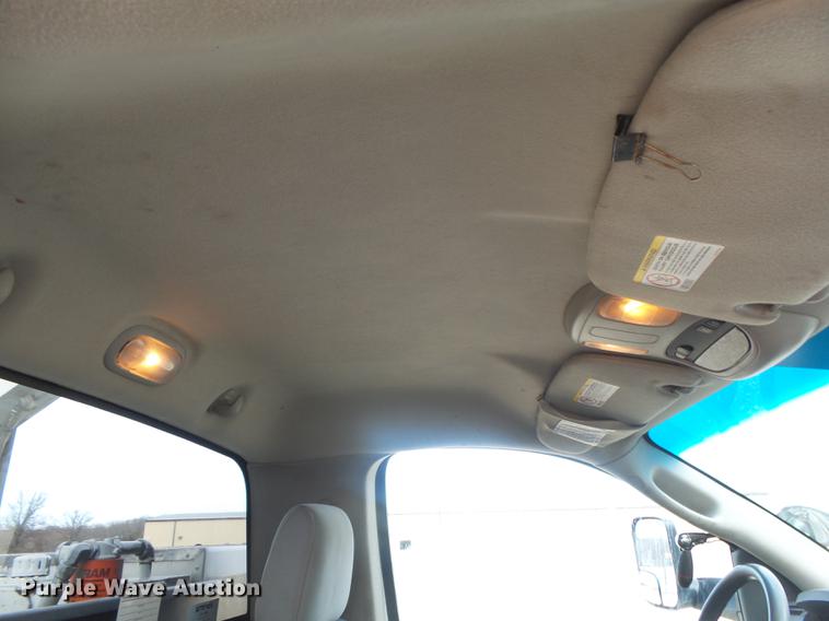 image for item DB7279 2008 Dodge Ram 5500 bucket truck