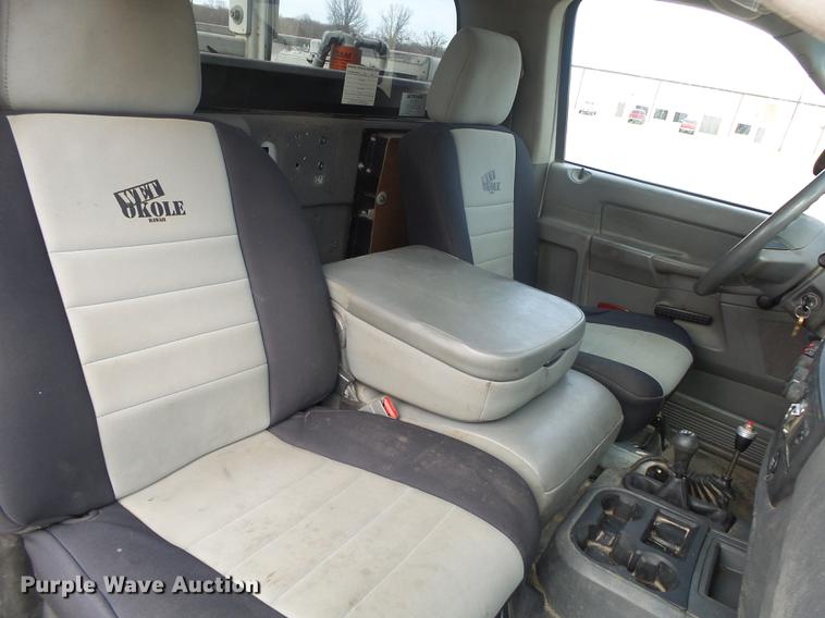 image for item DB7279 2008 Dodge Ram 5500 bucket truck