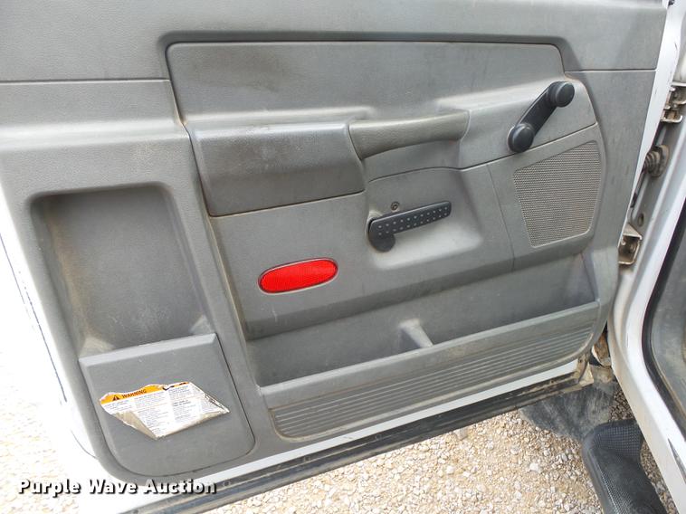 image for item DB7279 2008 Dodge Ram 5500 bucket truck