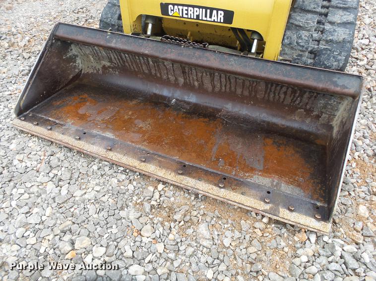 image for item DB7281 2013 Caterpillar 279C2 skid steer
