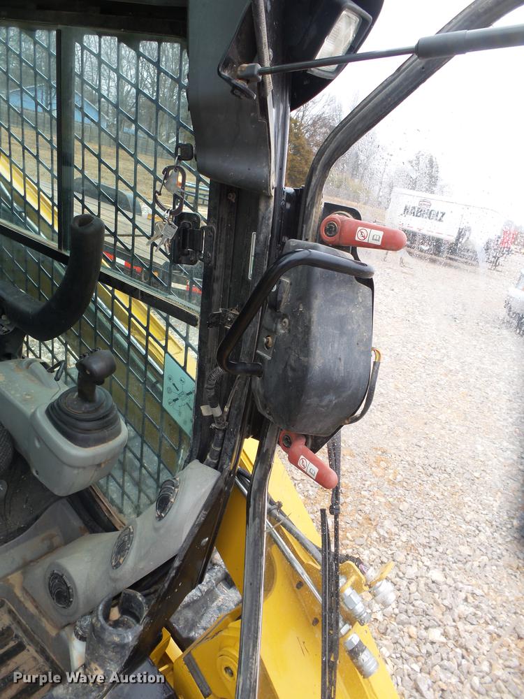 image for item DB7281 2013 Caterpillar 279C2 skid steer