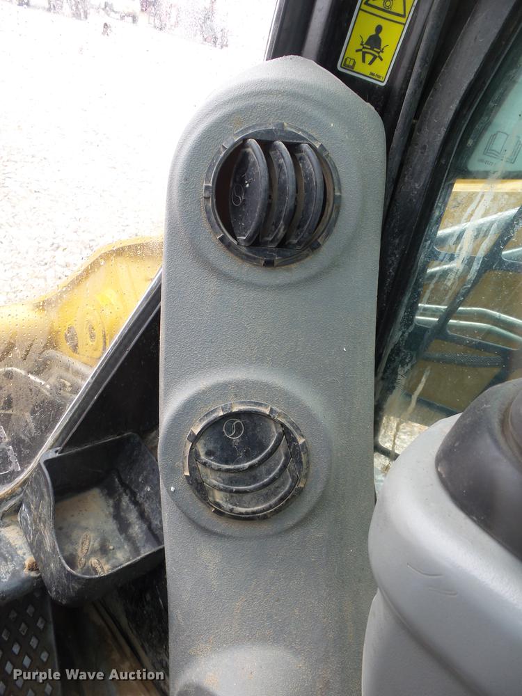 image for item DB7281 2013 Caterpillar 279C2 skid steer