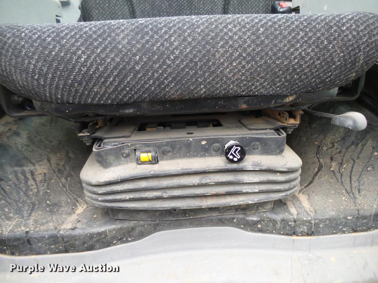 image for item DB7281 2013 Caterpillar 279C2 skid steer