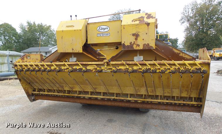 image for item DB9943 Etnyre chip spreader