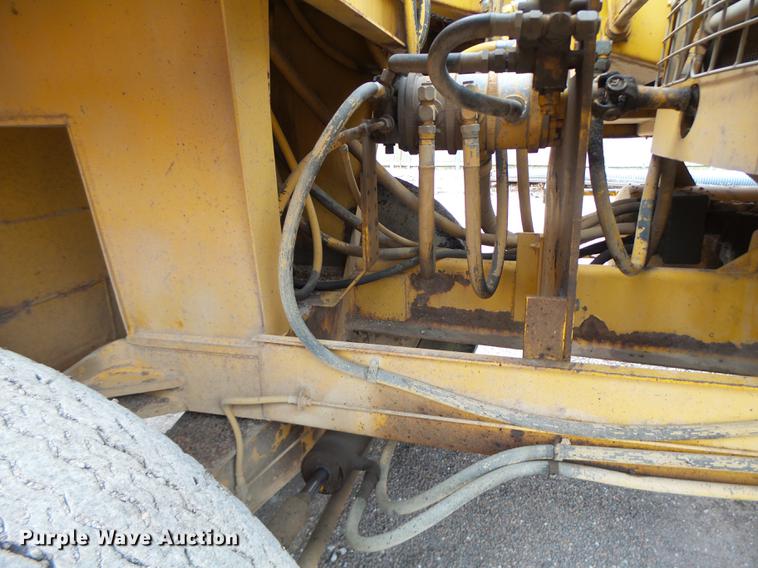 image for item DB9943 Etnyre chip spreader