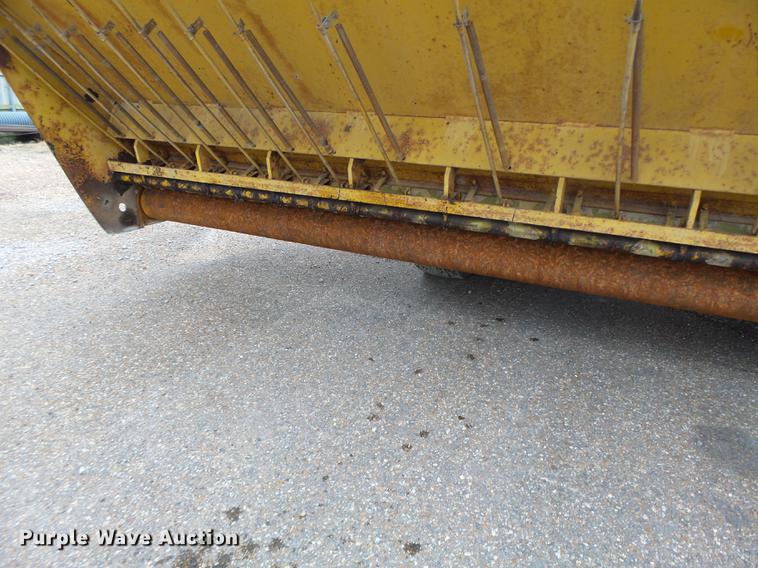 image for item DB9943 Etnyre chip spreader