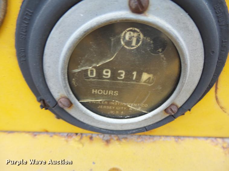 image for item DB9943 Etnyre chip spreader