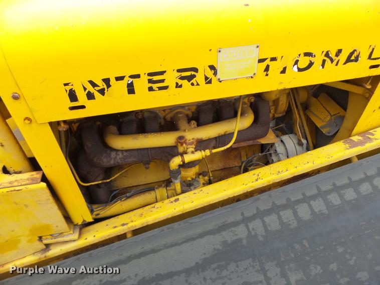 image for item DB9943 Etnyre chip spreader