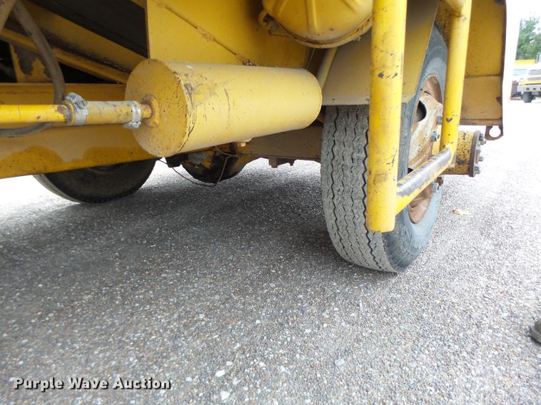 image for item DB9943 Etnyre chip spreader