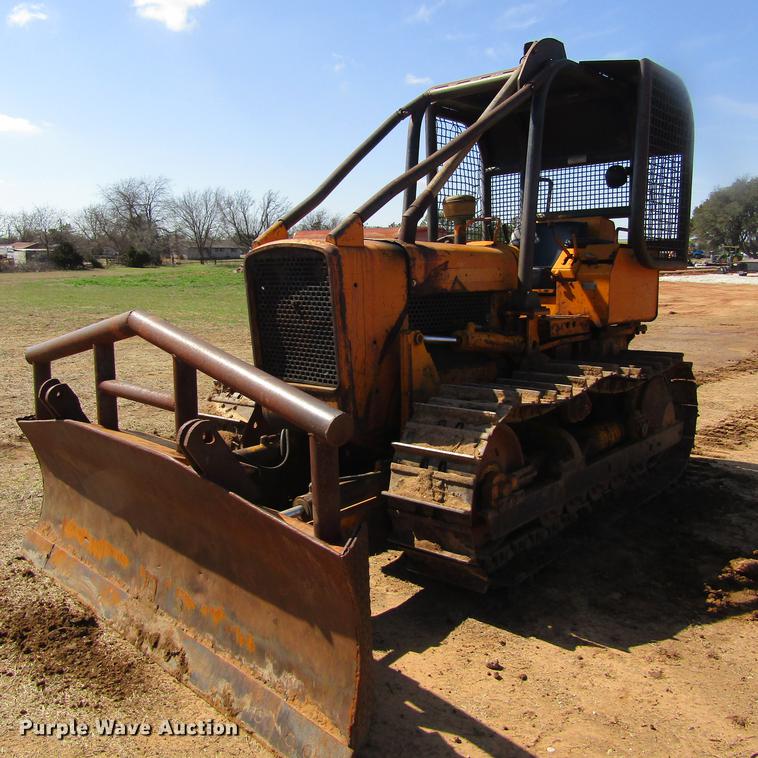 image for item DC0022 1978 John Deere 450C dozer