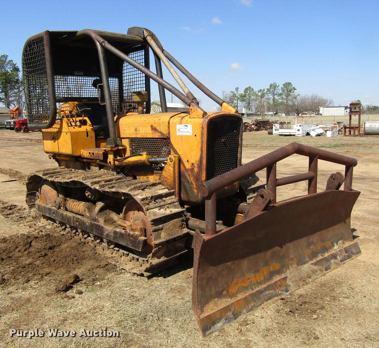 image for item DC0022 1978 John Deere 450C dozer
