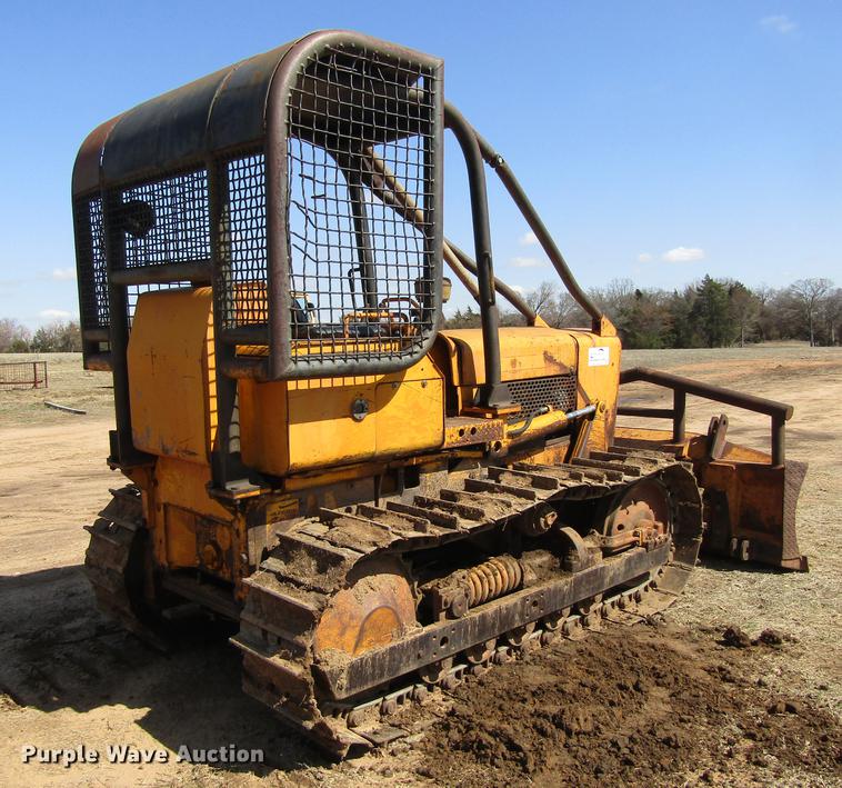image for item DC0022 1978 John Deere 450C dozer