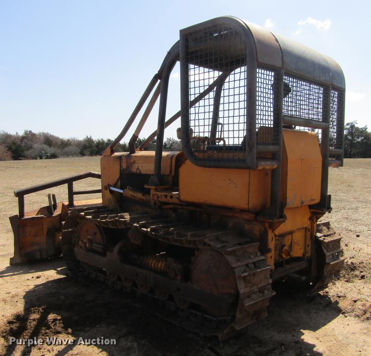 image for item DC0022 1978 John Deere 450C dozer