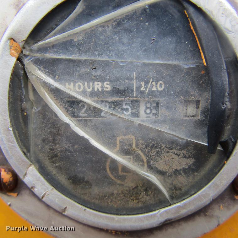 image for item DC0022 1978 John Deere 450C dozer