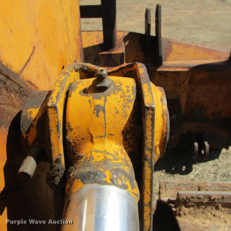 image for item DC0022 1978 John Deere 450C dozer