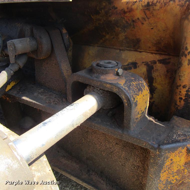 image for item DC0022 1978 John Deere 450C dozer