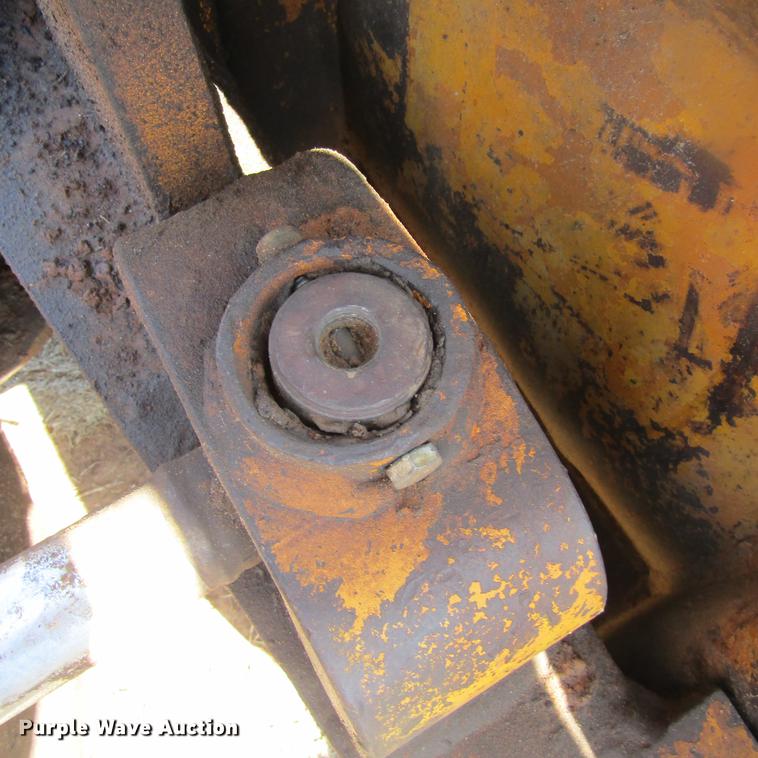 image for item DC0022 1978 John Deere 450C dozer