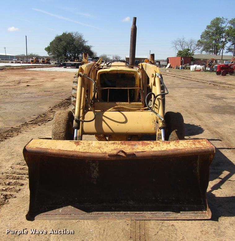 image for item DC0023 1972 Ford 3000 tractor