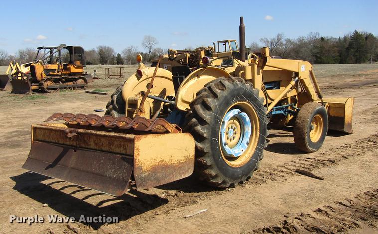 image for item DC0023 1972 Ford 3000 tractor