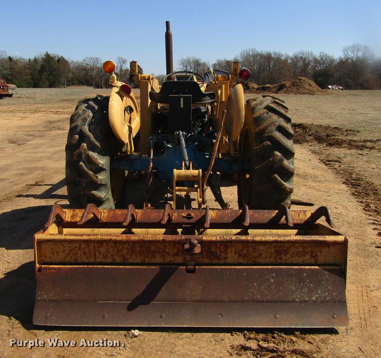 image for item DC0023 1972 Ford 3000 tractor