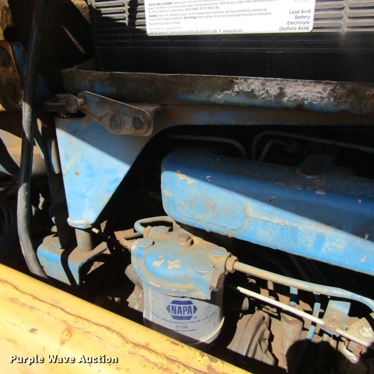 image for item DC0023 1972 Ford 3000 tractor