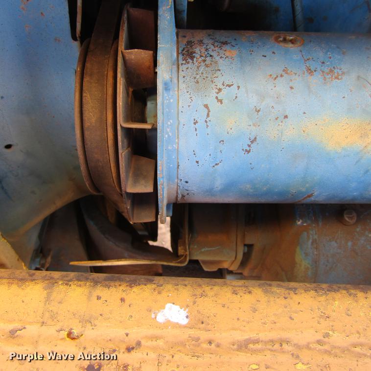 image for item DC0023 1972 Ford 3000 tractor