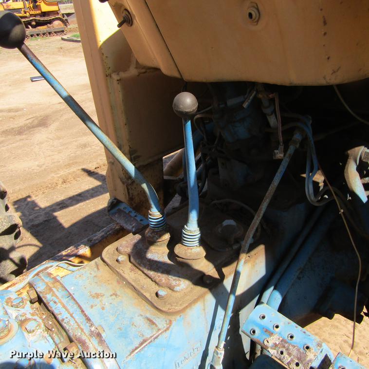 image for item DC0023 1972 Ford 3000 tractor
