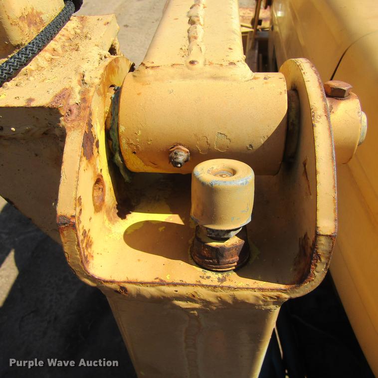 image for item DC0023 1972 Ford 3000 tractor