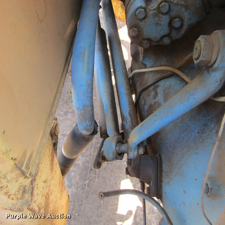 image for item DC0023 1972 Ford 3000 tractor