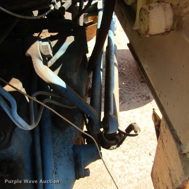 image for item DC0023 1972 Ford 3000 tractor