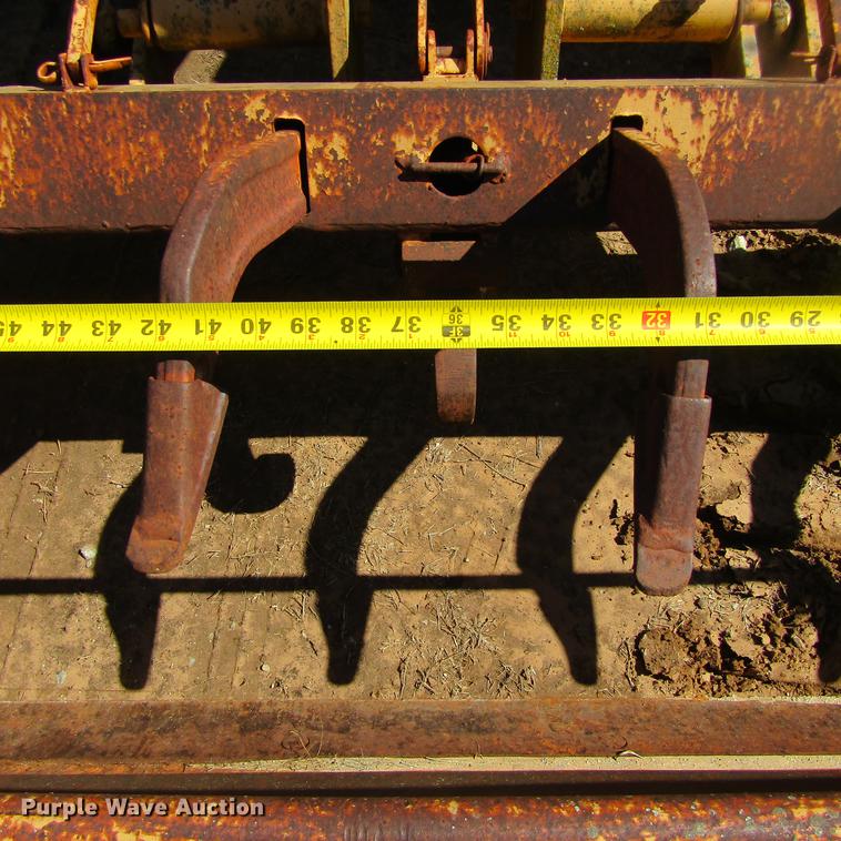 image for item DC0023 1972 Ford 3000 tractor