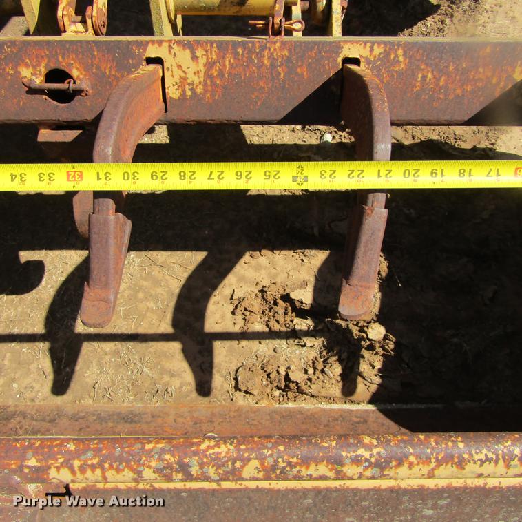 image for item DC0023 1972 Ford 3000 tractor