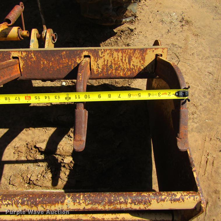 image for item DC0023 1972 Ford 3000 tractor