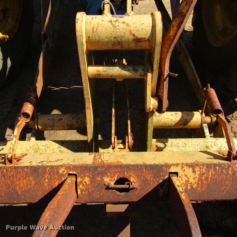 image for item DC0023 1972 Ford 3000 tractor