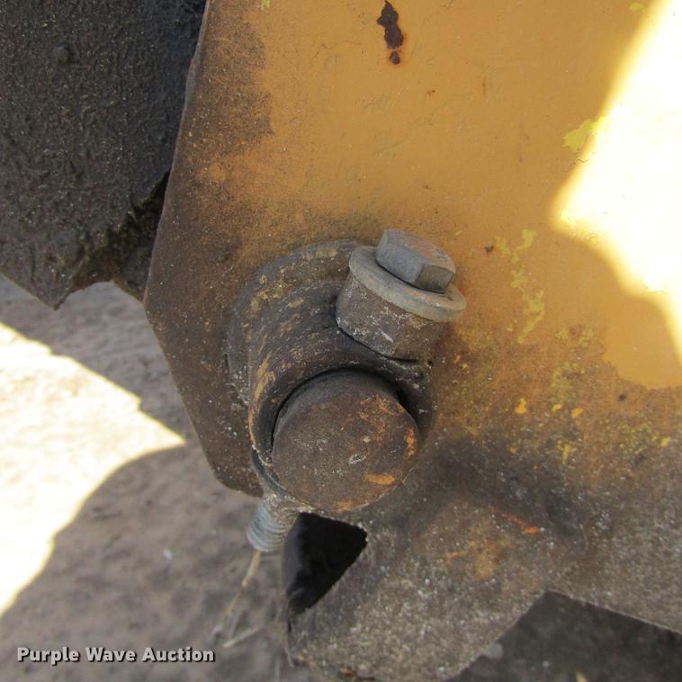 image for item DC0023 1972 Ford 3000 tractor