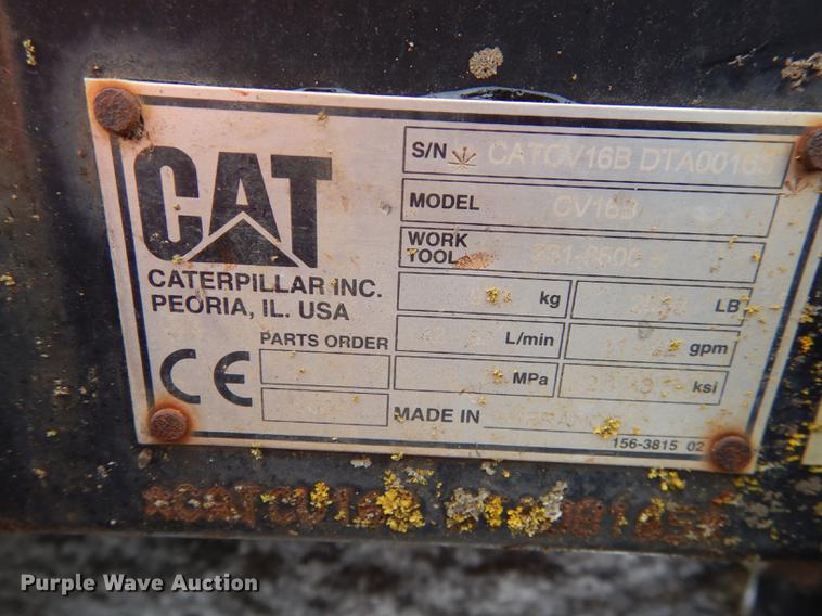 image for item DC0293 Caterpillar CV16B skid steer roller