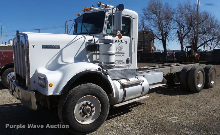 image for item DC0654 1973 Kenworth C523 truck chassis