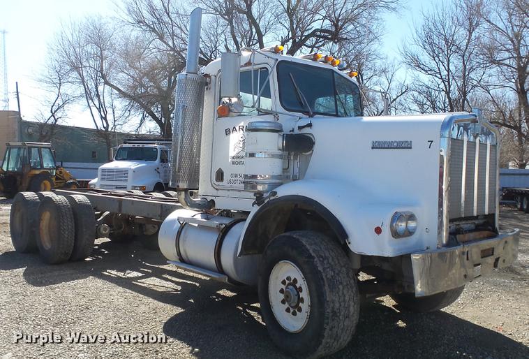 image for item DC0654 1973 Kenworth C523 truck chassis