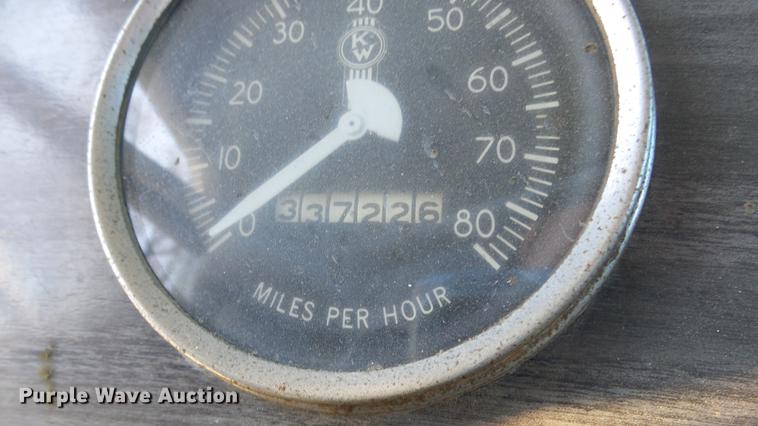 image for item DC0654 1973 Kenworth C523 truck chassis