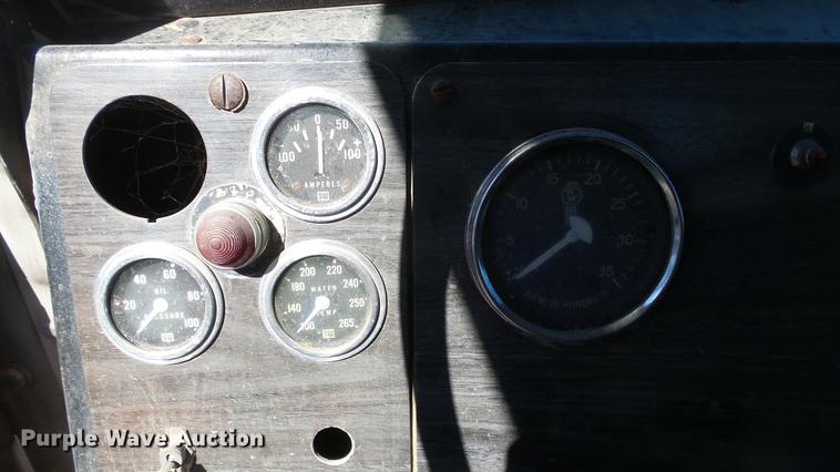 image for item DC0654 1973 Kenworth C523 truck chassis