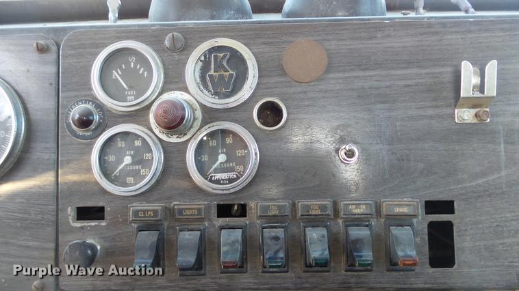 image for item DC0654 1973 Kenworth C523 truck chassis