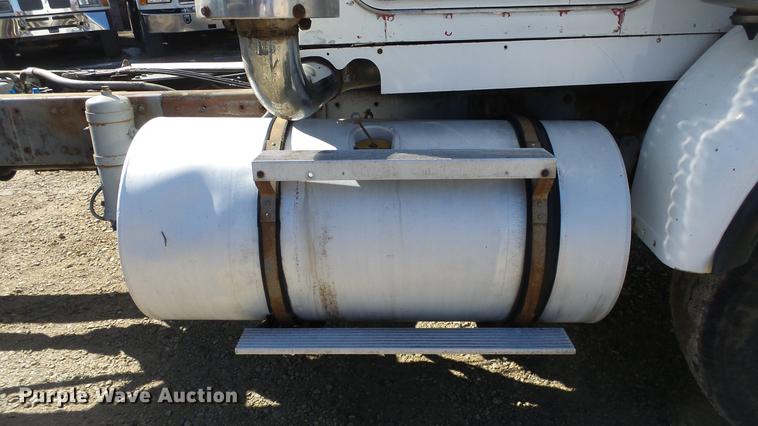 image for item DC0654 1973 Kenworth C523 truck chassis