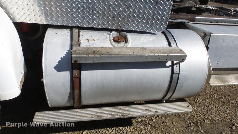 image for item DC0654 1973 Kenworth C523 truck chassis