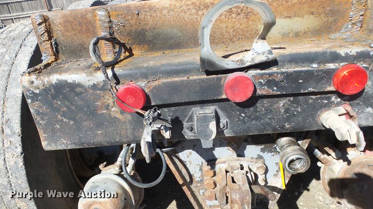 image for item DC0654 1973 Kenworth C523 truck chassis