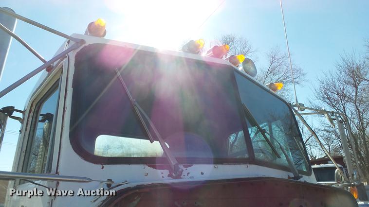 image for item DC0654 1973 Kenworth C523 truck chassis